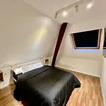 Cosy In Apartment *