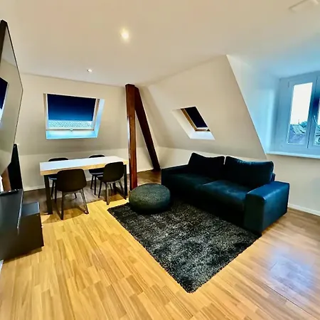Cosy In Apartment *