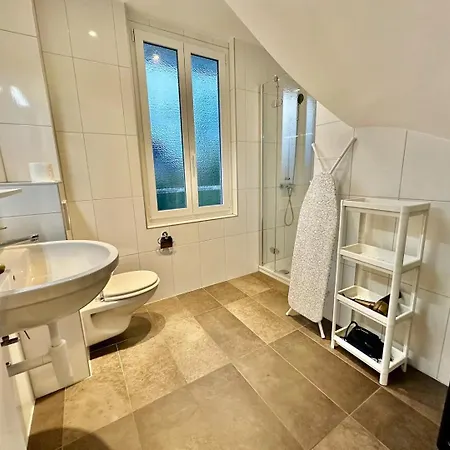 Апартаменти Cosy In Лозанна